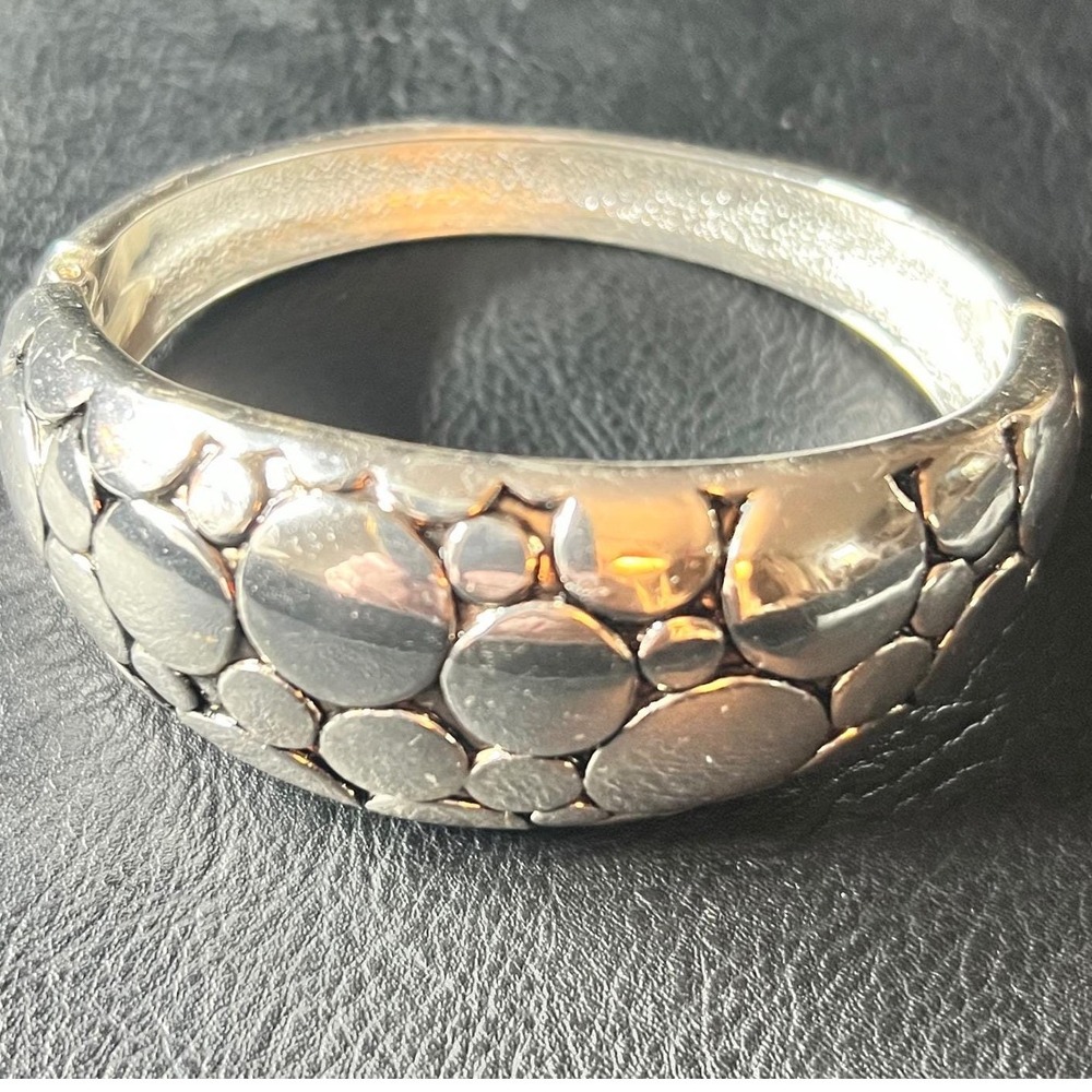 Vintage Best Silver Tone Chunky Bubble Hinge Bangle Bracelet Signed 7" Eclectic